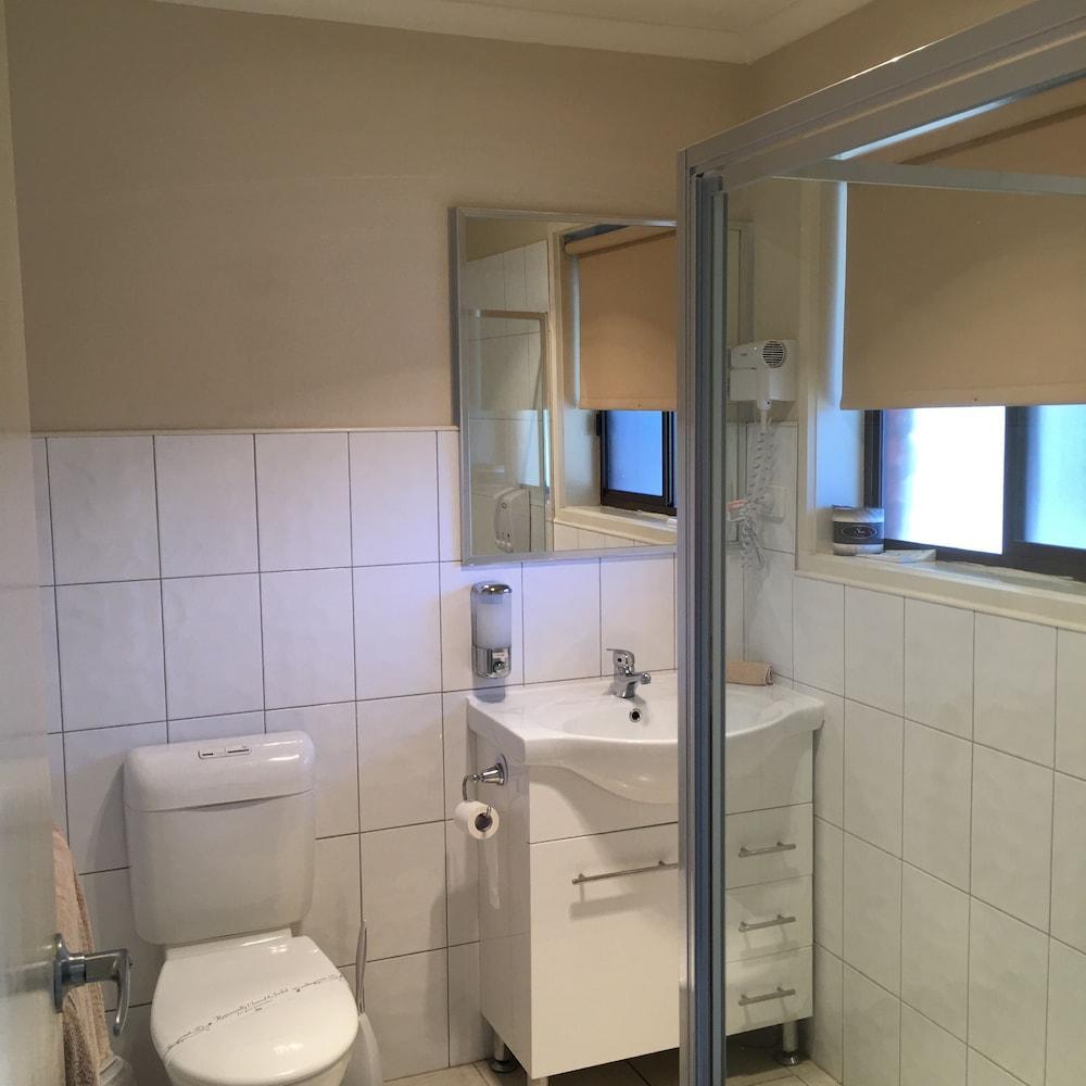 Melton Motor Inn And Apartments Экстерьер фото
