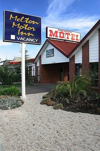 Melton Motor Inn And Apartments Экстерьер фото